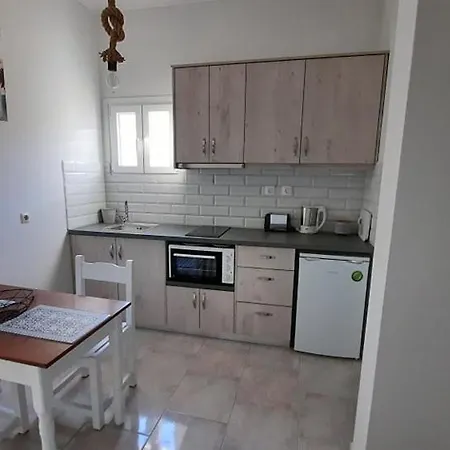 Alex & Apartment Arillas (Corfu)