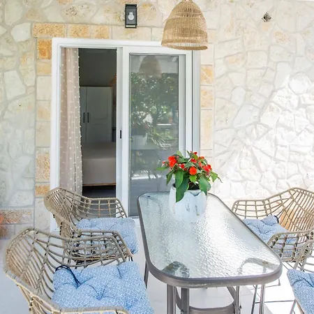 Alex & Arillas (Corfu)