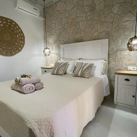 Alex & Arillas (Corfu)