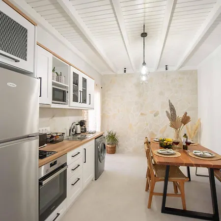 Alex & * أريلاز