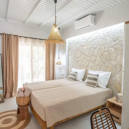 Alex & شقة أريلاز